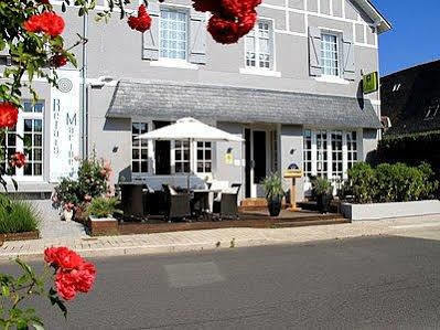 Logis Le Relais Marine Hotel